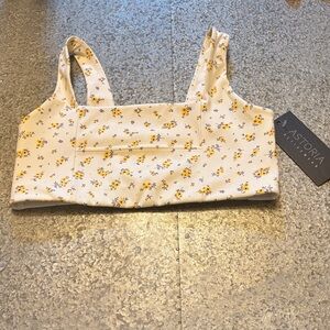 NWT Women’s Astoria Daisy Sports Bra Size M MSRP $65